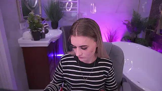 DiamondNina online show from 04.18.26