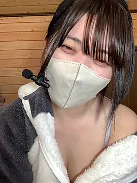 Snapshot of minami_room chatting on 02.03.26 minami room online show from 02.03.26