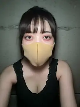 Snapshot of minami_room chatting on 08.06.26 minami room online show from 08.06.26
