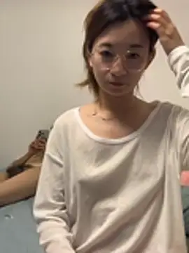 Snapshot of Xiaojuzi- chatting on 06.07.26 Xiaojuzi- online show from 06.07.26