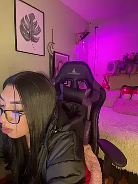 Snapshot of Natsrose chatting on 02.13.26 Natsrose online show from 02.13.26