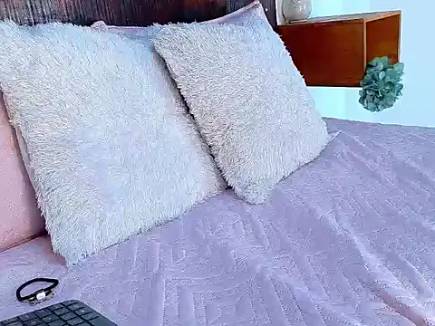 Snapshot of Angel_saez1 chatting on 01.15.26 Angel saez1 online show from 01.15.26