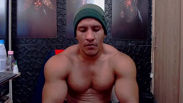 Snapshot of viktor_herrera chatting on 02.19.26 viktor herrera online show from 02.19.26