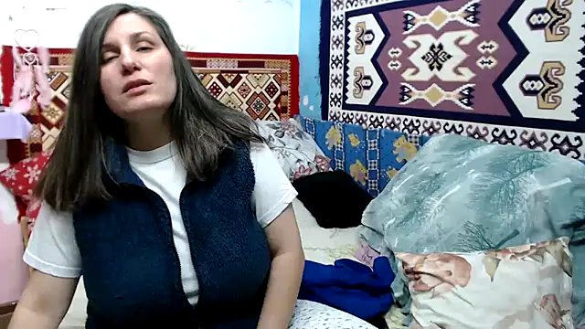 Adelinemilf online show from 02.02.26