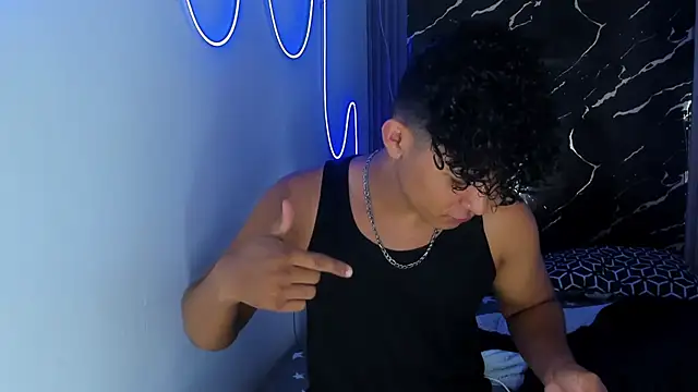 jamescurly00 online show from 01.08.26