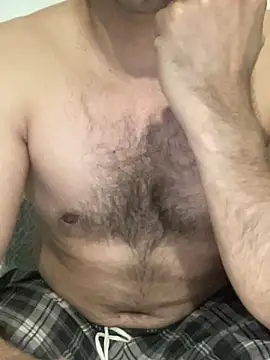 Snapshot of comings33 chatting on 02.21.26 comings33 online show from 02.21.26