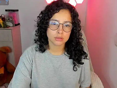 Snapshot of emillyaqua chatting on 01.06.26 emillyaqua online show from 01.06.26