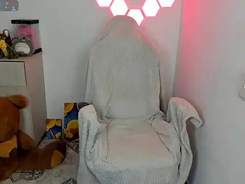 Snapshot of emillyaqua chatting on 01.08.26 emillyaqua online show from 01.08.26