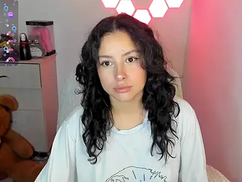 Snapshot of emillyaqua chatting on 02.05.26 emillyaqua online show from 02.05.26