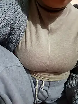 Tulip Giang online show from 01.07.26