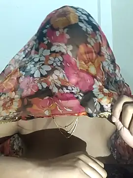 Snapshot of Naughty_Bitchh chatting on 01.11.26 Naughty Bitchh online show from 01.11.26