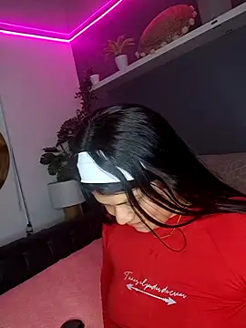 adhara-walk online show from 01.15.26