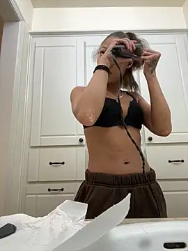 Tamiii420 online show from 03.14.26