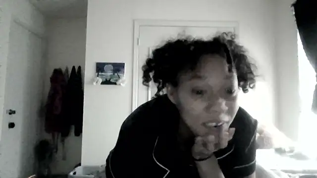 Tamiii420 online show from 04.25.26