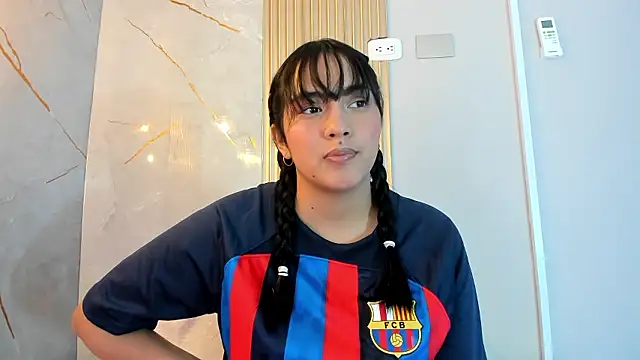 Snapshot of AlanaBlair_ chatting on 01.10.26 AlanaBlair online show from 01.10.26