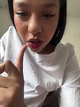 DulceRouss  online show from 03.13.26