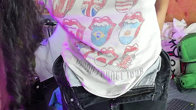 Snapshot of MeowMota_ chatting on 02.06.26 MeowMota online show from 02.06.26