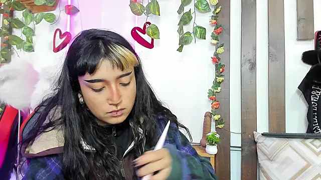 Snapshot of MeowMota_ chatting on 06.27.26 MeowMota online show from 06.27.26