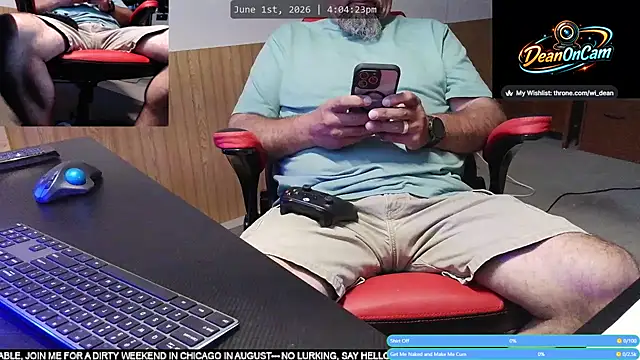 Snapshot of DeanonCam chatting on 06.01.26 DeanonCam online show from 06.01.26