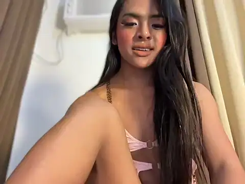 Snapshot of Girlcock_pleasure chatting on 01.15.26 Girlcock pleasure online show from 01.15.26