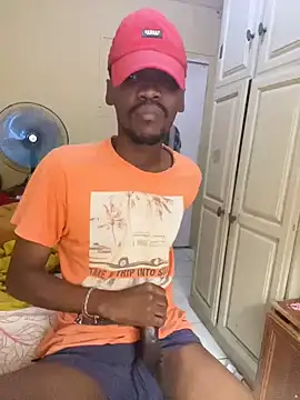 Snapshot of BigAndBeaut chatting on 02.24.26 BigAndBeaut online show from 02.24.26