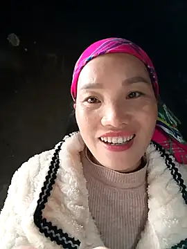 Snapshot of yu--yo chatting on 01.13.26 yu--yo online show from 01.13.26