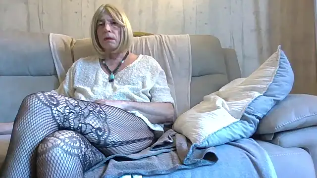 Helinetrav online show from 03.20.26