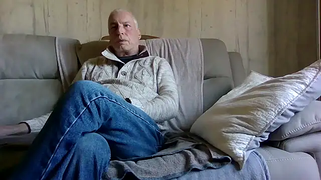 Helinetrav online show from 03.23.26