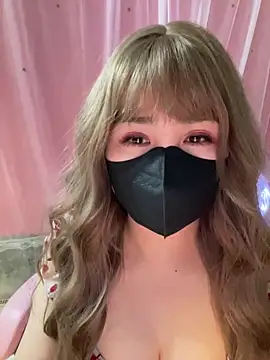 Snapshot of -Violet-t chatting on 02.10.26 -Violet-t online show from 02.10.26