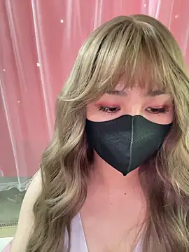 Snapshot of -Violet-t chatting on 02.26.26 -Violet-t online show from 02.26.26