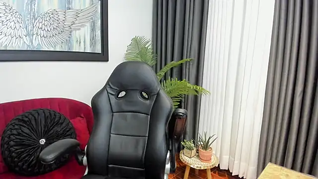 VictoriaPaker online show from 03.24.26