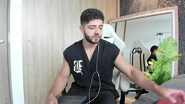 Snapshot of Thiago_moretti chatting on 06.03.26 Thiago moretti online show from 06.03.26