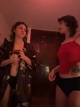 Snapshot of witchdub chatting on 02.10.26 witchdub online show from 02.10.26