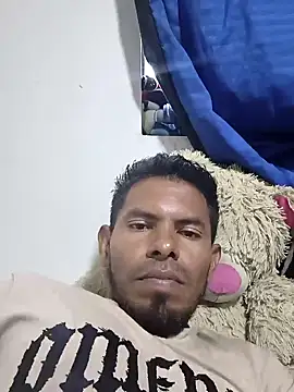 Snapshot of adambrosk_08 chatting on 01.07.26 adambrosk 08 online show from 01.07.26