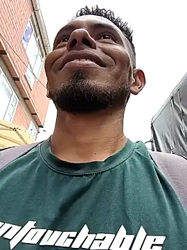 Snapshot of adambrosk_08 chatting on 01.08.26 adambrosk 08 online show from 01.08.26