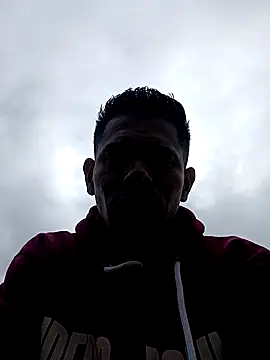 Snapshot of adambrosk_08 chatting on 01.14.26 adambrosk 08 online show from 01.14.26