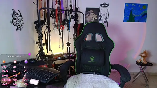 ariannaconnor  online show from 04.16.26