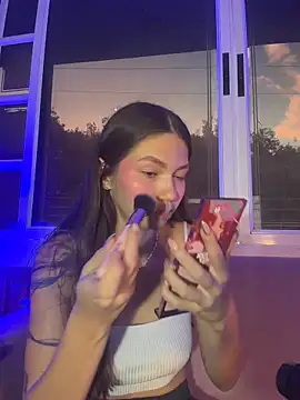 Snapshot of EmmaJhoons chatting on 01.17.26 EmmaJhoons online show from 01.17.26