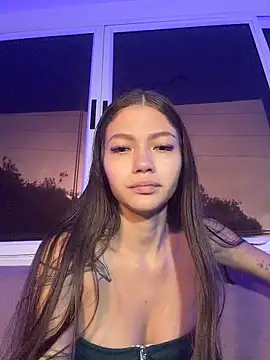 Snapshot of EmmaJhoons chatting on 02.10.26 EmmaJhoons online show from 02.10.26