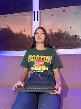 Snapshot of EmmaJhoons chatting on 02.21.26 EmmaJhoons online show from 02.21.26