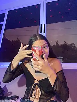 Snapshot of EmmaJhoons chatting on 03.02.26 EmmaJhoons online show from 03.02.26