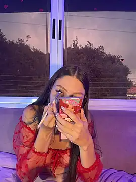 Snapshot of EmmaJhoons chatting on 03.04.26 EmmaJhoons online show from 03.04.26