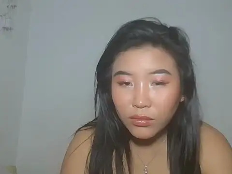 Zyeiii online show from 04.06.26