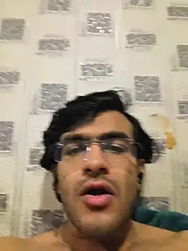 Snapshot of slutytwinkrna chatting on 01.10.26 slutytwinkrna online show from 01.10.26