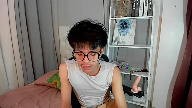 davincihugecock online show from 02.16.26