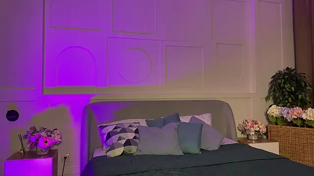  SilkyShadow  online show from 02.06.26