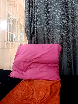 Amanda April online show from 04.15.26