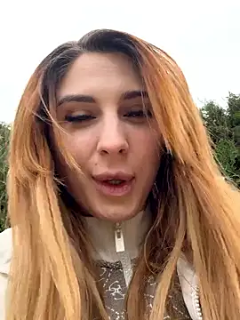 LucyBridgette online show from 04.12.26