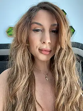 LucyBridgette online show from 05.05.26
