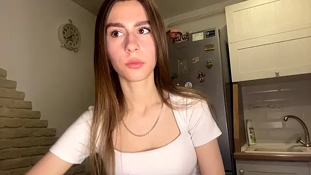 Snapshot of ElsieKuhlmann chatting on 02.11.26 ElsieKuhlmann online show from 02.11.26